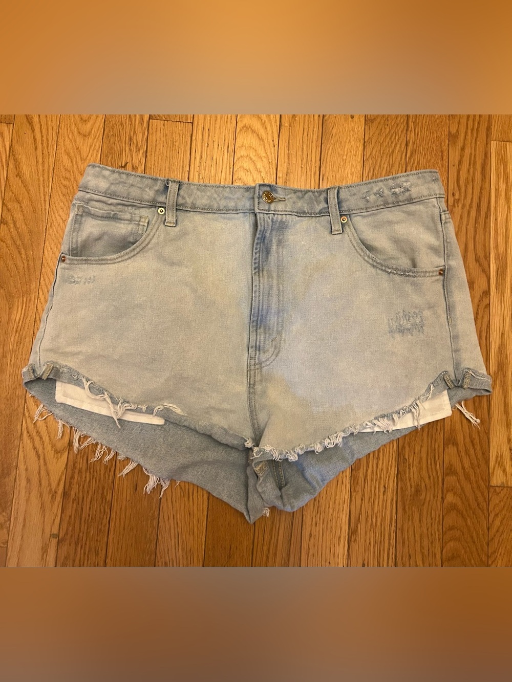 Wild Fable Light Wash Short Denim Shorts Size 16